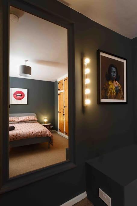 Chester/Handbridge Sleeps 9 + Netflix Hough Green Eksteriør billede